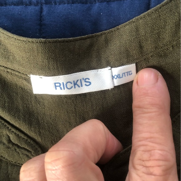 Ricki's olive green Sleeveless Blouse with Mandarin Collar- size xxl- - Picture 7 of 9